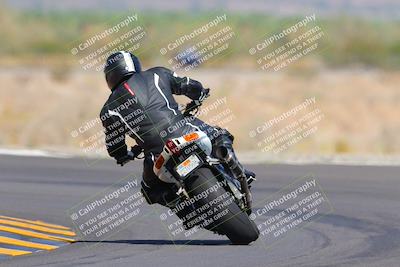 media/Oct-09-2022-SoCal Trackdays (Sun) [[95640aeeb6]]/Turn 14 Backside (1125am)/